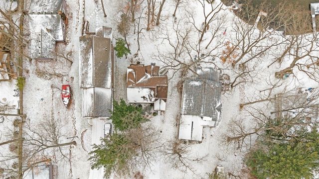 6511 Forest Beach Drive, Brighton, MI 48116