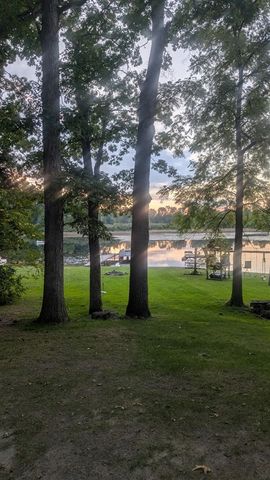 6511 Forest Beach Drive, Brighton, MI 48116