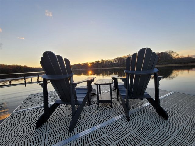 6511 Forest Beach Drive, Brighton, MI 48116