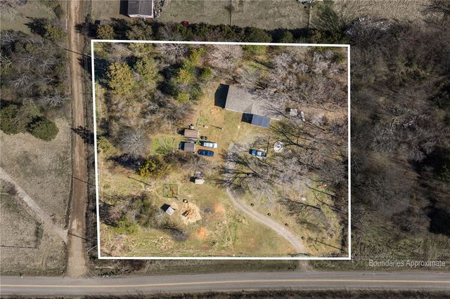 4756 Pine Hollow Road, Van Buren, AR 72956