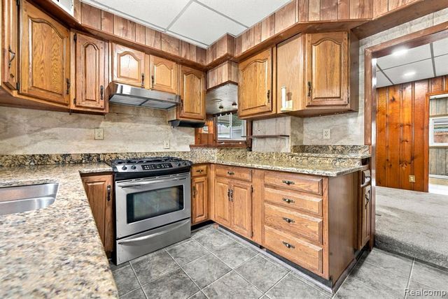 17650 Ruth Street, Melvindale, MI 48122