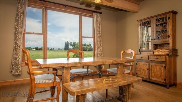 40 Wapiti Way, Bozeman, MT 59718