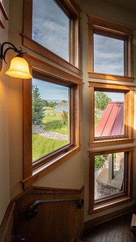 40 Wapiti Way, Bozeman, MT 59718