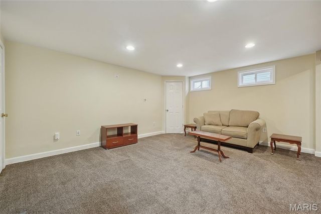 1102 Danielle Elizabeth Court, O'fallon, MO 63366