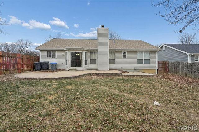1102 Danielle Elizabeth Court, O'fallon, MO 63366