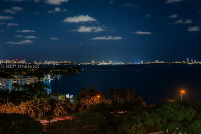 601 NE 36th St 1101, Miami, FL 33137