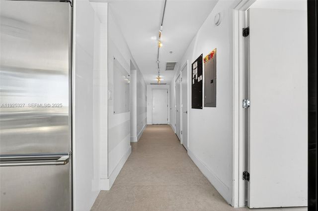 601 NE 36th St 1101, Miami, FL 33137