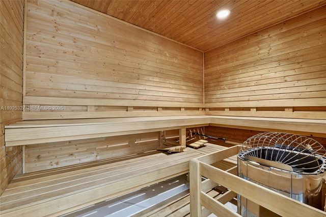 601 NE 36th St 1101, Miami, FL 33137