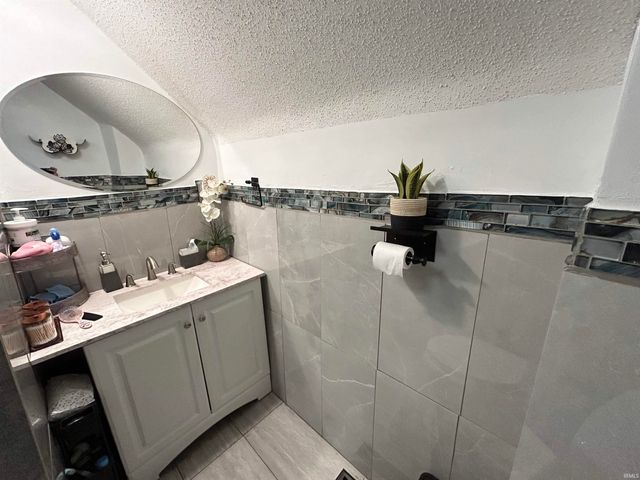 20 Wheatland Avenue, Logansport, IN 46947