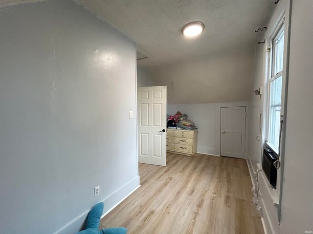 20 Wheatland Avenue, Logansport, IN 46947