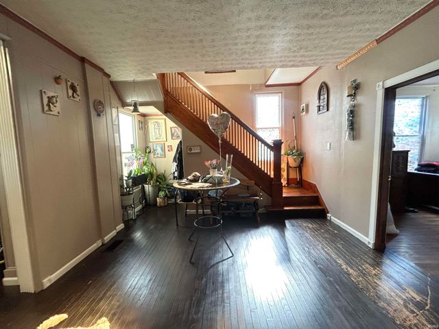 20 Wheatland Avenue, Logansport, IN 46947