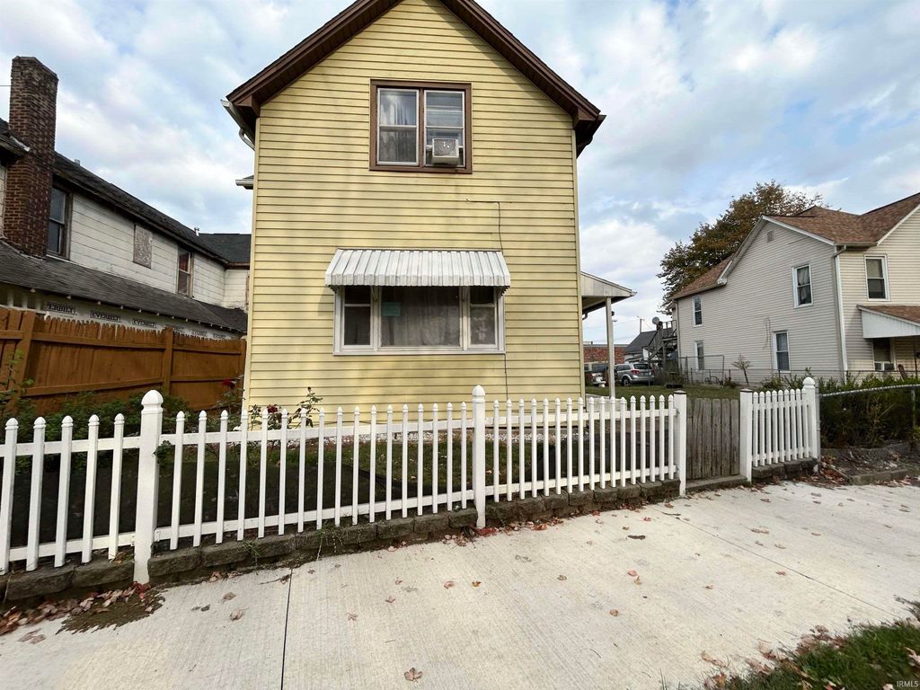 20 Wheatland Avenue, Logansport, IN 46947