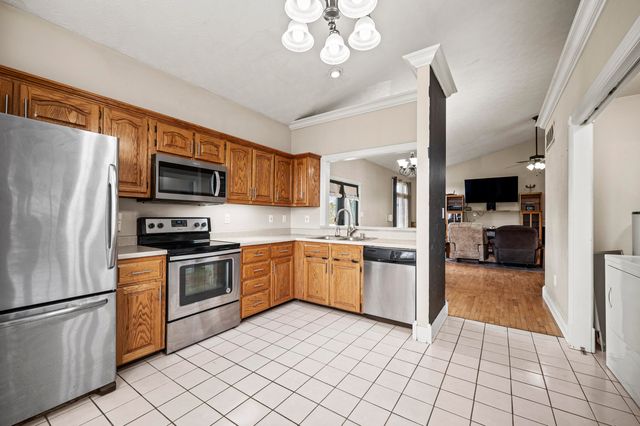 709 Sharon Court, Berea, KY 40403