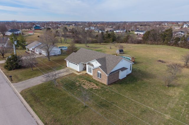 709 Sharon Court, Berea, KY 40403