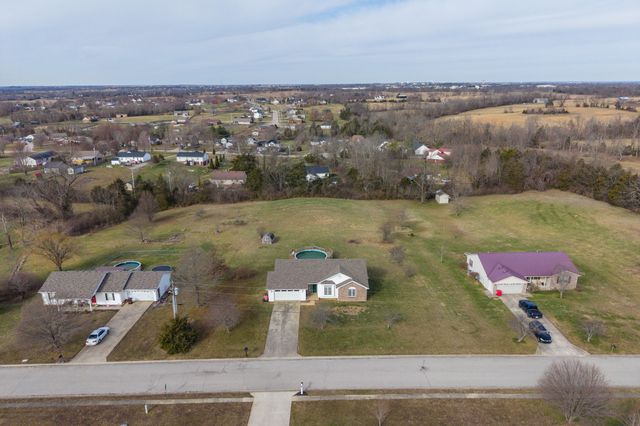 709 Sharon Court, Berea, KY 40403