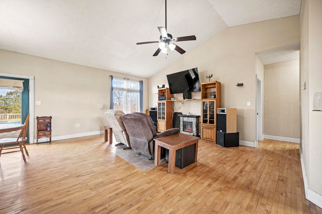 709 Sharon Court, Berea, KY 40403