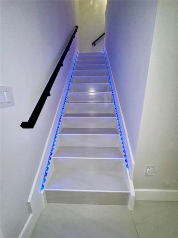 4915 Whispering Way, Fort Lauderdale, FL 33312