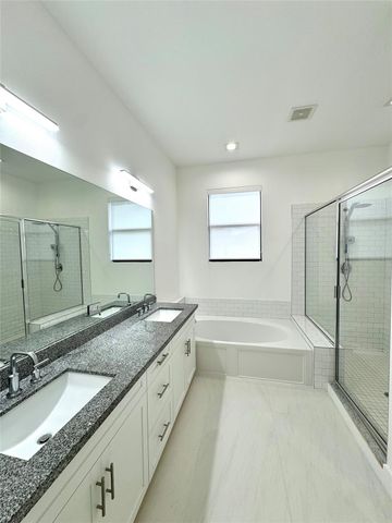 4915 Whispering Way, Fort Lauderdale, FL 33312