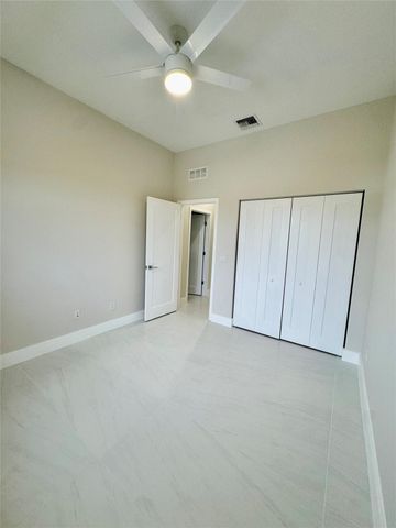 4915 Whispering Way, Fort Lauderdale, FL 33312