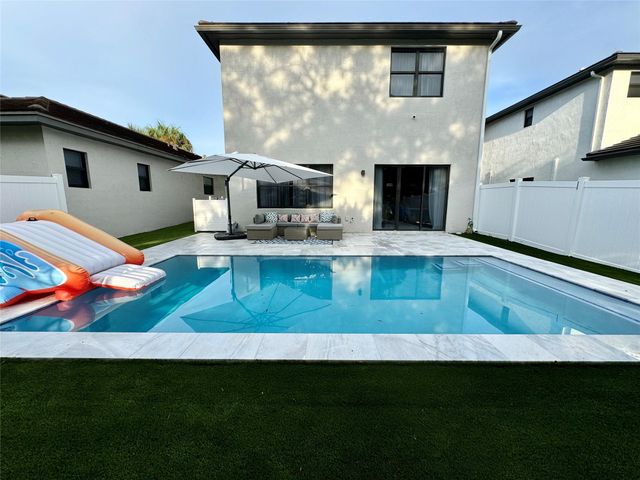 4915 Whispering Way, Fort Lauderdale, FL 33312