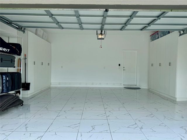 4915 Whispering Way, Fort Lauderdale, FL 33312