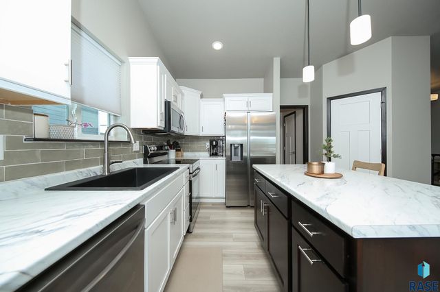 824 N Yankee Ave Avenue, Sioux Falls, SD 57110