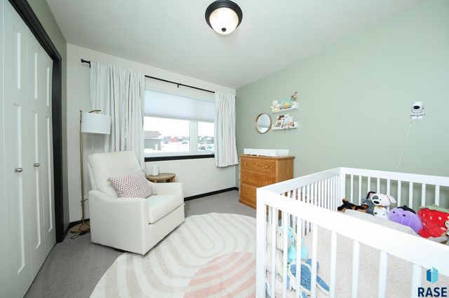 824 N Yankee Ave Avenue, Sioux Falls, SD 57110