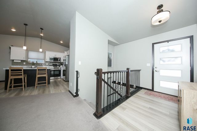 824 N Yankee Ave Avenue, Sioux Falls, SD 57110