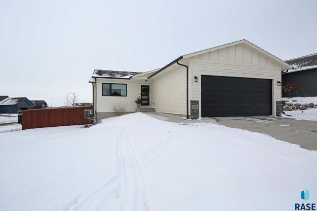 824 N Yankee Ave Avenue, Sioux Falls, SD 57110