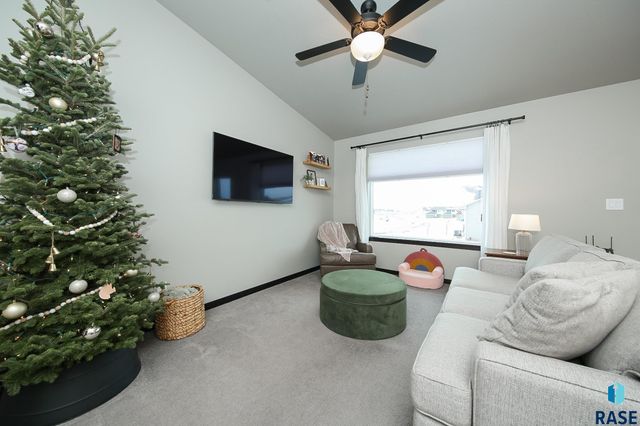 824 N Yankee Ave Avenue, Sioux Falls, SD 57110