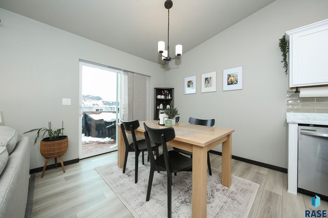 824 N Yankee Ave Avenue, Sioux Falls, SD 57110