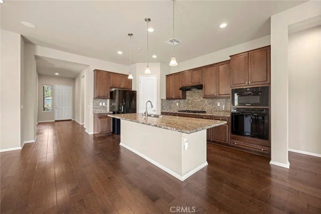 1410 Corte Alamonte, Hemet, CA 92545
