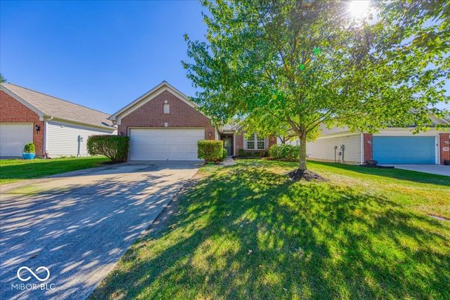 13935 Canonbury Way, Fishers, IN 46037