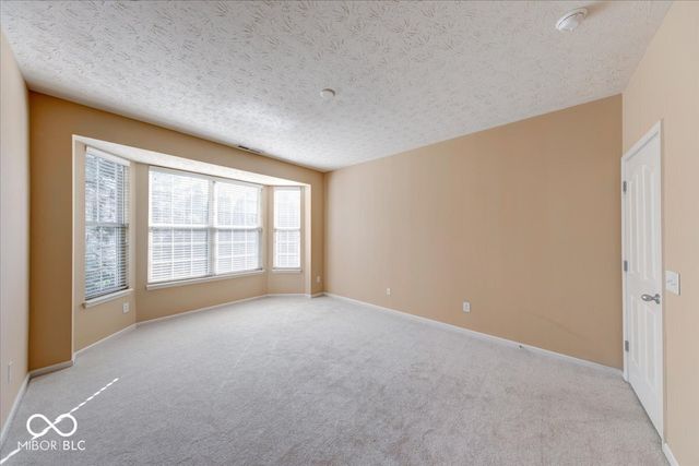 13935 Canonbury Way, Fishers, IN 46037