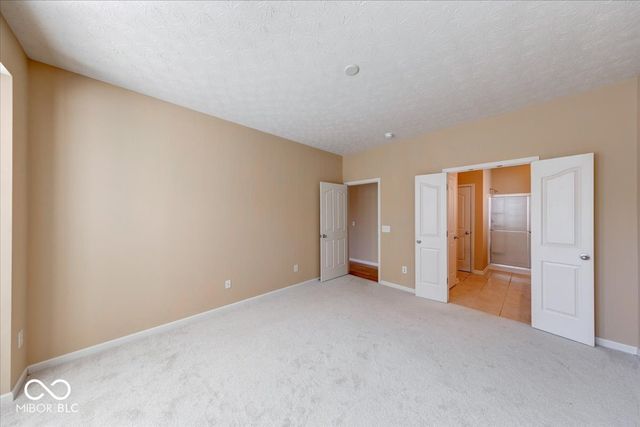 13935 Canonbury Way, Fishers, IN 46037
