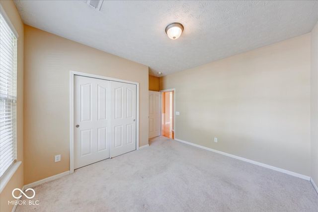 13935 Canonbury Way, Fishers, IN 46037