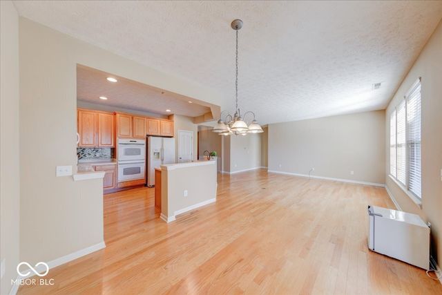 13935 Canonbury Way, Fishers, IN 46037