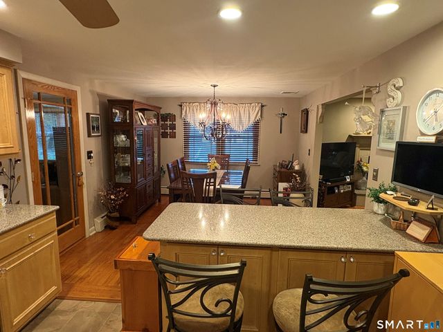 4 Dempsey Court, Ansonia, CT 06401