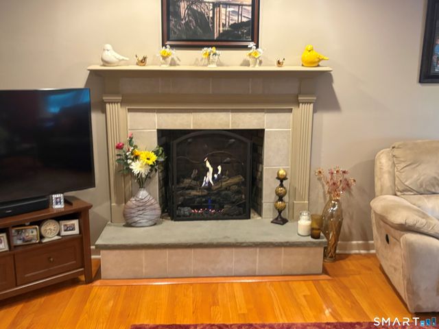 4 Dempsey Court, Ansonia, CT 06401
