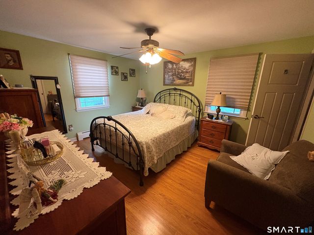 4 Dempsey Court, Ansonia, CT 06401