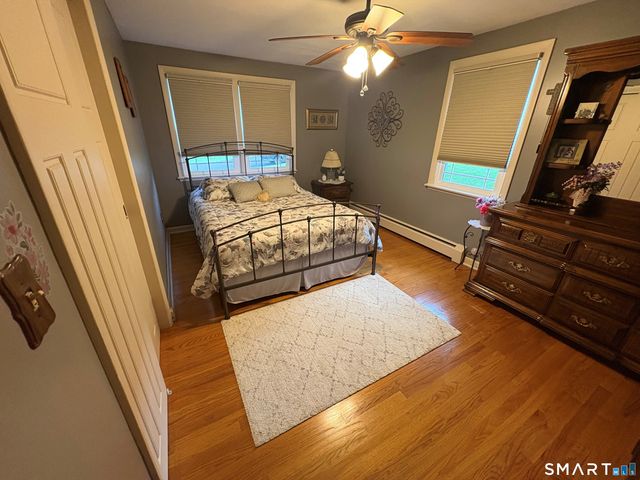 4 Dempsey Court, Ansonia, CT 06401