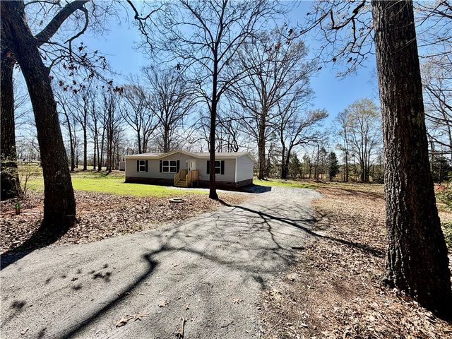 4924 Airline Road, Iva, SC 29655