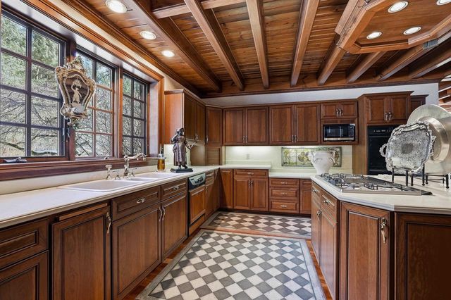 145683 FLINT CREEK CIRCLE, Wausau, WI 54401