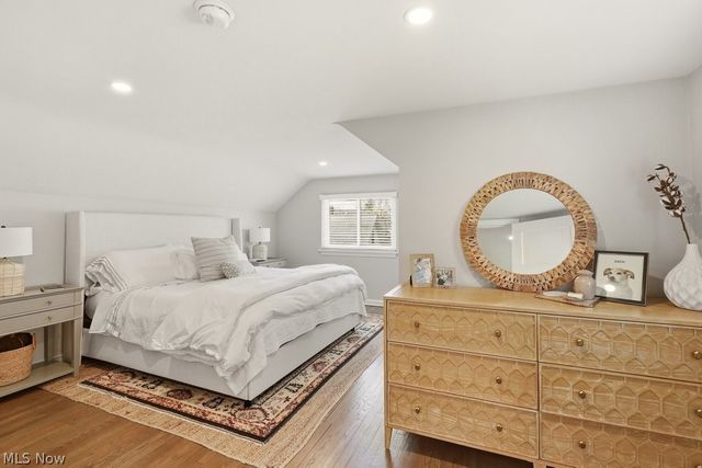 399 Walters Road, Chagrin Falls, OH 44022