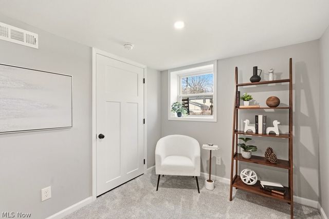 399 Walters Road, Chagrin Falls, OH 44022
