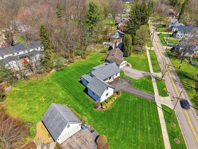 399 Walters Road, Chagrin Falls, OH 44022