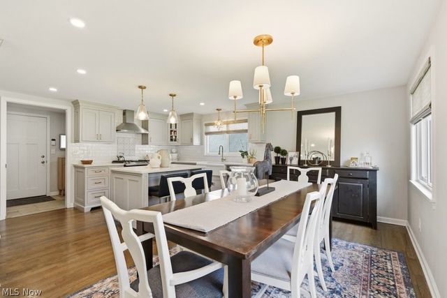 399 Walters Road, Chagrin Falls, OH 44022