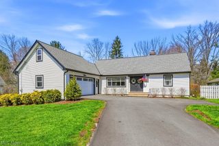 399 Walters Road, Chagrin Falls, OH 44022