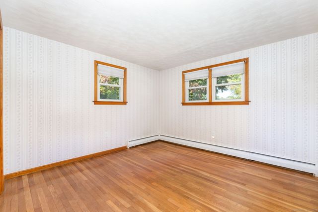 5 Arrow Street, Enfield, CT 06082