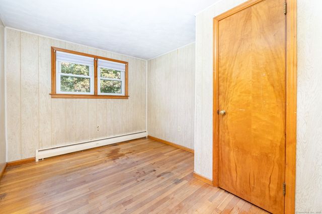 5 Arrow Street, Enfield, CT 06082